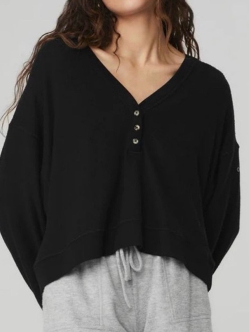 ALO Yoga Black Henley Pullover Cropped Size Small-EUC